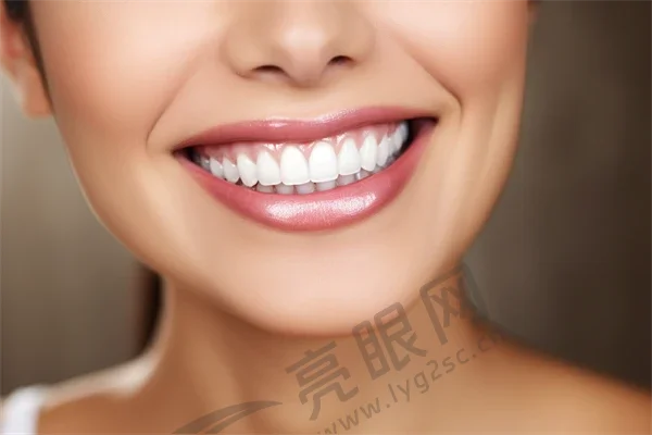 西宁非凡口腔门诊部与西宁摩尔德诺口腔门诊对比：哪家医院的评价更优？