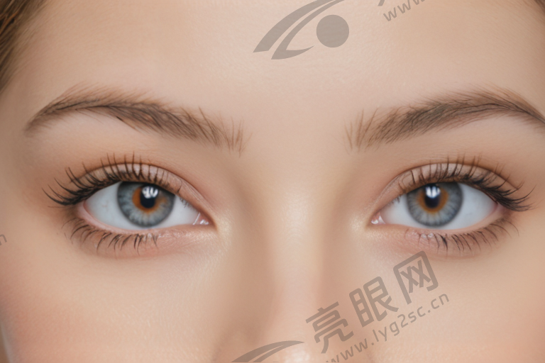 广州<a style=